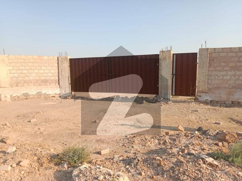 Corner, 640, 800, 1000 Yd Hawxbay Industrial Ware House, Boundary Wall Gated, Regularized, All Dues Paid.