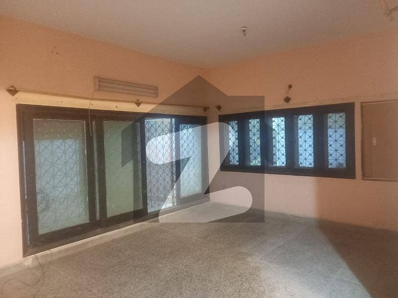 Prime Location 600 Square Yards House For sale In Beautiful North Nazimabad - Block J