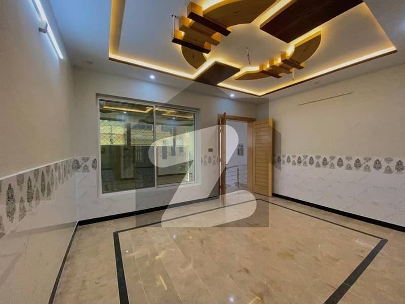 5 Marla House In Hayatabad Phase 6 - F10 Is Available