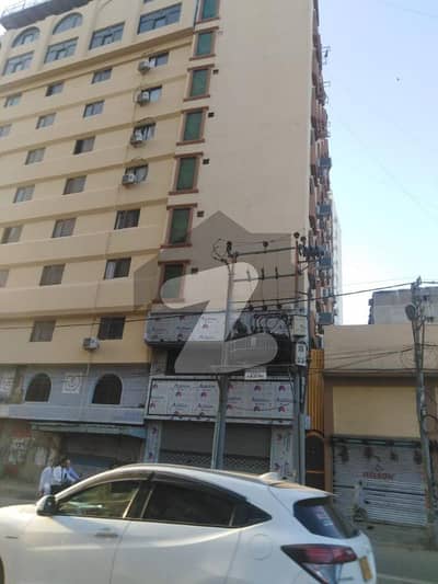 صدر ٹاؤن کراچی میں 11 کمروں کا 1 کنال عمارت 10.0 ارب میں برائے فروخت۔