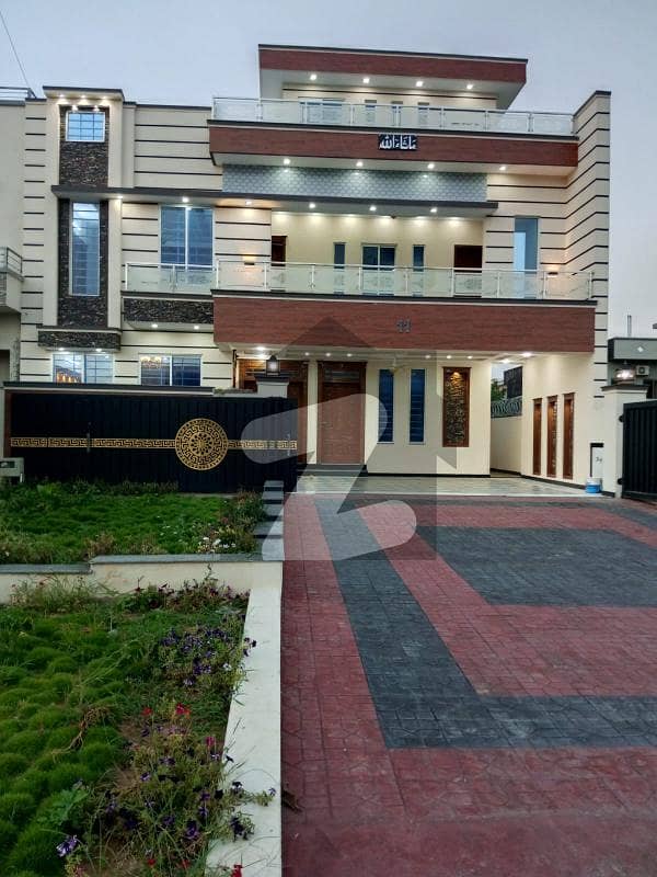 گلستانِِ جوہر ۔ بلاک 7 گلستانِ جوہر,کراچی میں 7 کمروں کا 16 مرلہ مکان 6.0 کروڑ میں برائے فروخت۔
