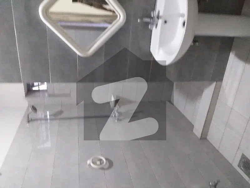 10 Marla Upper Portion Available For Rent 3bedroom Tv Lounge Kitchen 2 Washroom