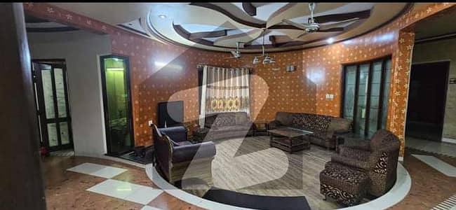 کوہِ نور سٹی فیصل آباد میں 7 کمروں کا 1 کنال مکان 3.0 لاکھ میں کرایہ پر دستیاب ہے۔