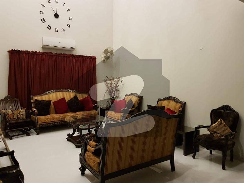 1 kanal Privet House Available For Rent with Gass