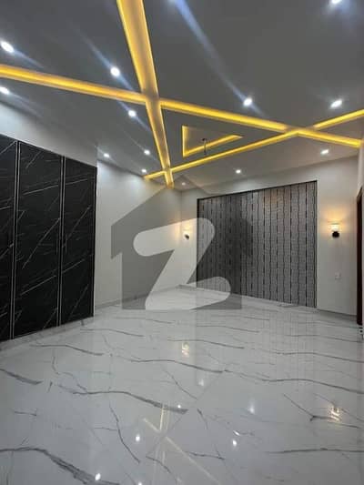 سرگودھا روڈ فیصل آباد میں 3 کمروں کا 2 مرلہ مکان 68.0 لاکھ میں برائے فروخت۔