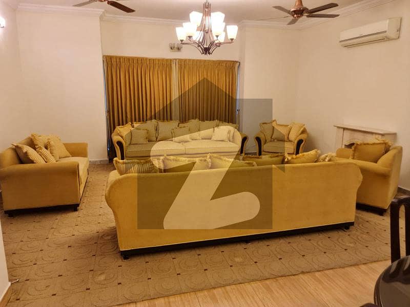 Beautiful Kanal Designer House Available For Rent