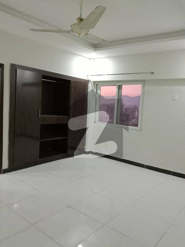 A Beautiful Unfurnished Apartment Available For Rent In E-11/4 Capital Residencia