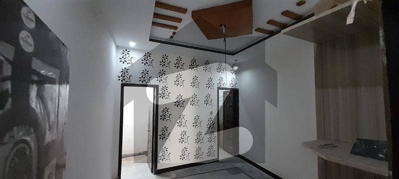 Single Unit 4 Malr Available In Khalid Colony
