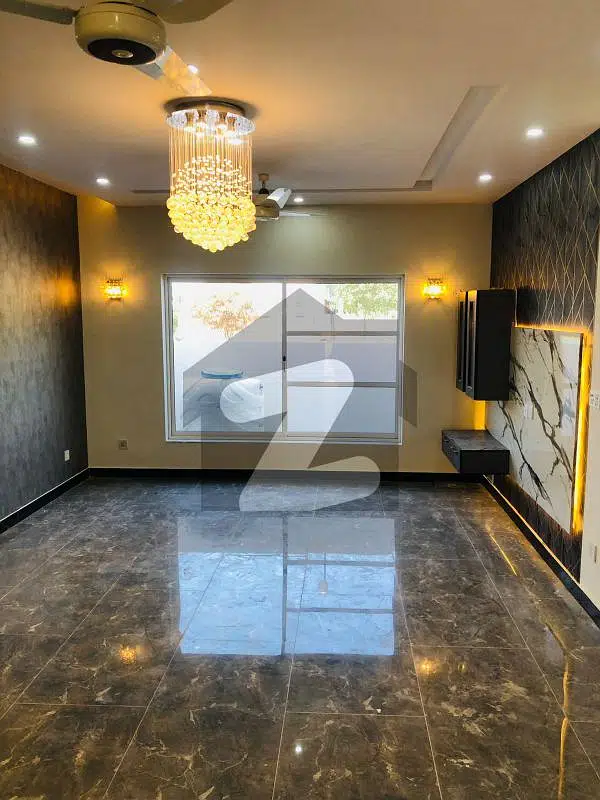 5.5 Marla VILLA AVAILABLE ON 3YRS EASY INSTALLMENT OPTIONS AVAILABLE FOR SALE IN PHASE 8 BAHRIA TOWN RAWALPINDI