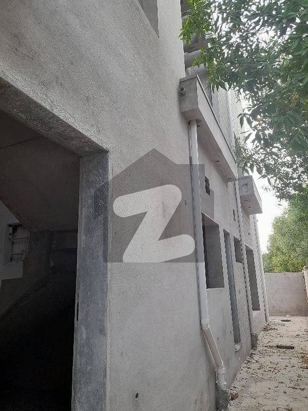 بحریہ آرچرڈ فیز 1 بحریہ آرچرڈ,لاہور میں 5 کمروں کا 11 مرلہ مکان 2.15 کروڑ میں برائے فروخت۔