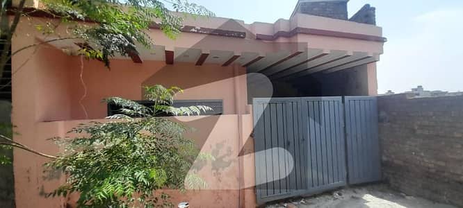 4.5 Marla House Available In Lalazar2 Dhamyal Road