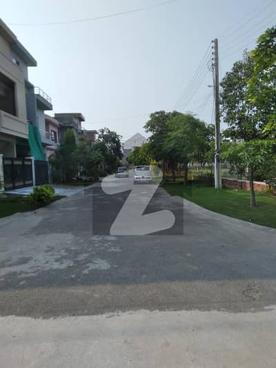 Low cost plot in C block for sale