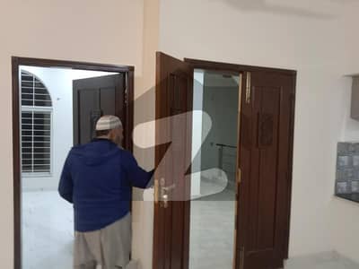 جوبلی ٹاؤن ۔ بلاک سی جوبلی ٹاؤن,لاہور میں 3 کمروں کا 10 مرلہ بالائی پورشن 36.0 ہزار میں برائے فروخت۔