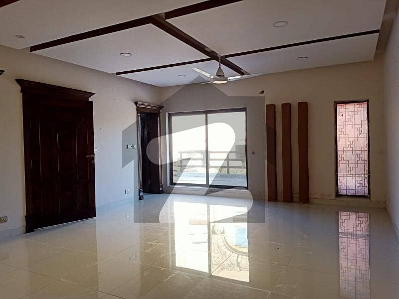 Centrally Located Upper Portion Available In Bahria Town Phase 3 For Rent