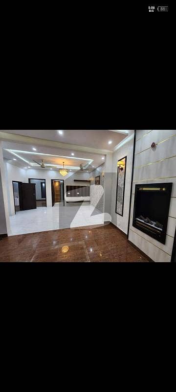 1 kanal ideal location house for rent