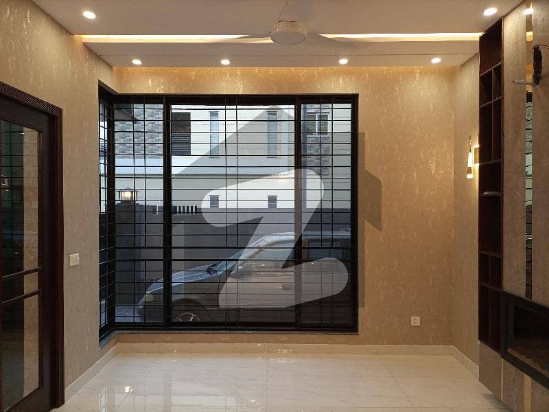 10 Marla Beautiful House For Sale In Paragon City Lahore Paragon City