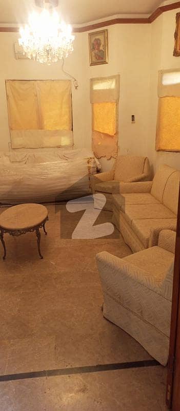 ڈی ایچ اے فیز 5 ڈی ایچ اے ڈیفینس,کراچی میں 4 کمروں کا 16 مرلہ مکان 7.0 کروڑ میں برائے فروخت۔