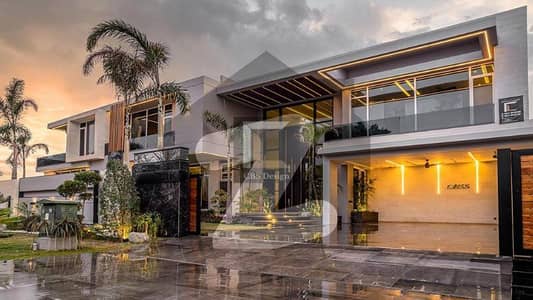Full Luxurious Beautiful Modern Design 2 kanal house lowest Rental Price