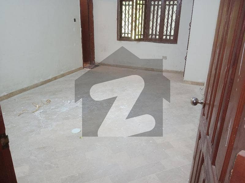 3 bed 240 Square yard 1st Floor Portion For Rent For Commercial Use Central government Society Gulshan 10A Karachi