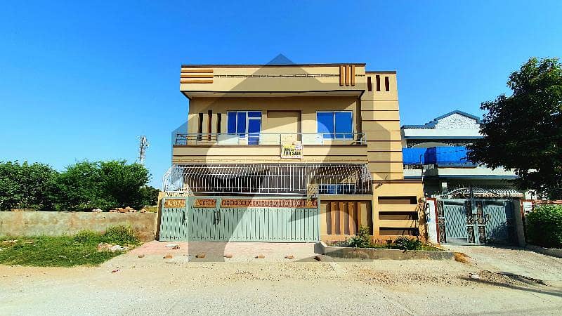 7 marla double story house for sale with lawn