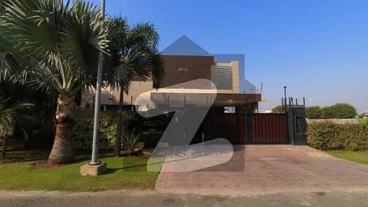 In DHA Phase 6 House For sale Sized 1 Kanal