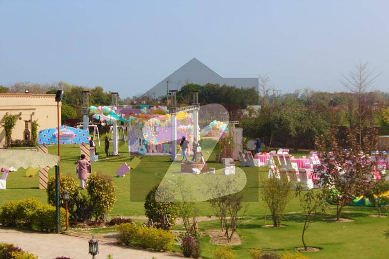 8 Kanal Beautiful Farmhouse Is Up For Sale In Lahore Greenz Bedian Road