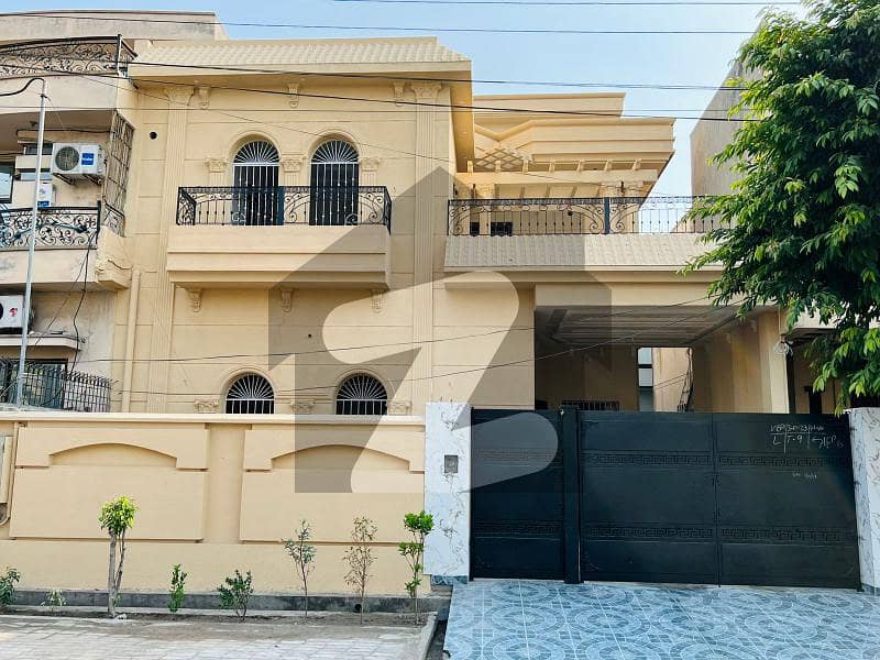 10 Marla Brand New house For Sale in Wapda Town