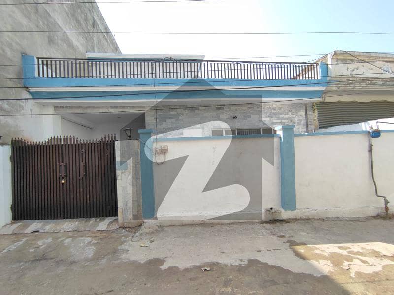 جناح ایوینیو اسلام آباد میں 4 کمروں کا 10 مرلہ مکان 3.0 کروڑ میں برائے فروخت۔