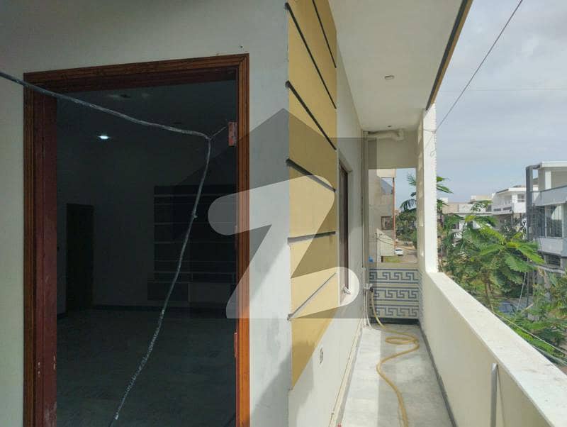 240 Yards Brand New First Floor Luxury Residential Portion For Rent