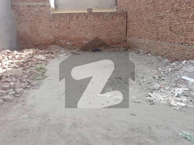 Prime Location Residential Plot In Shah Rukn-e-Alam Colony - Block F Sized 3 Marla Is Available