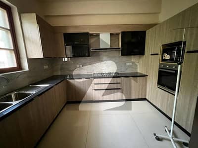 Minarwa Court 3 Bed Apartment For Rent