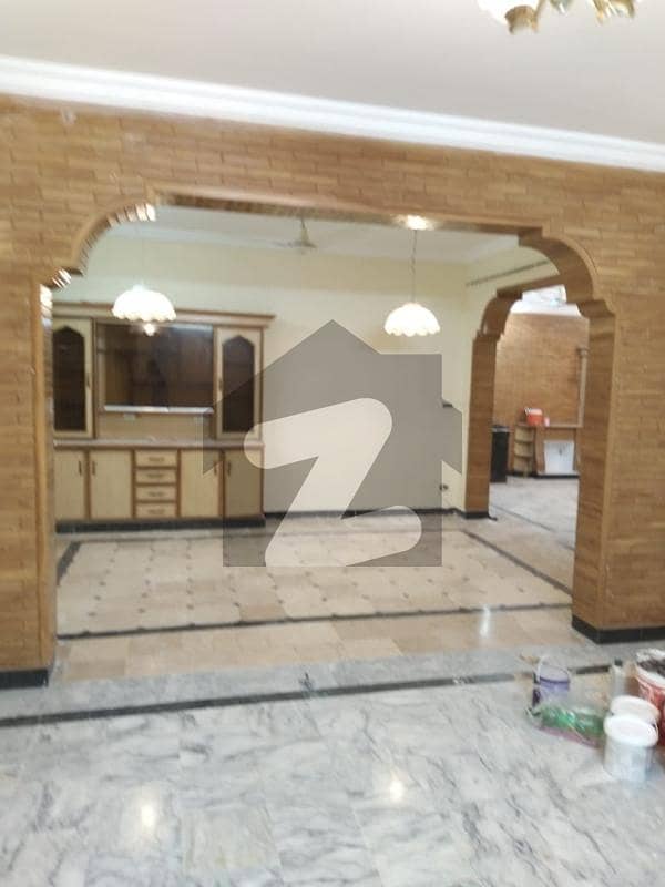 G-10 Beautiful Three Bed With Separate Gate Upper Portion For Rent