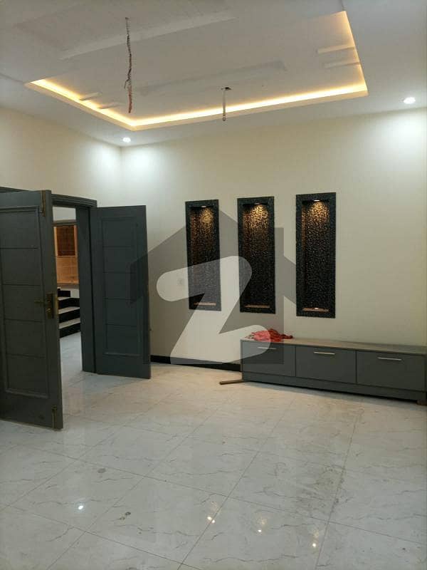 ورسک روڈ پشاور میں 6 کمروں کا 5 مرلہ مکان 2.0 کروڑ میں برائے فروخت۔