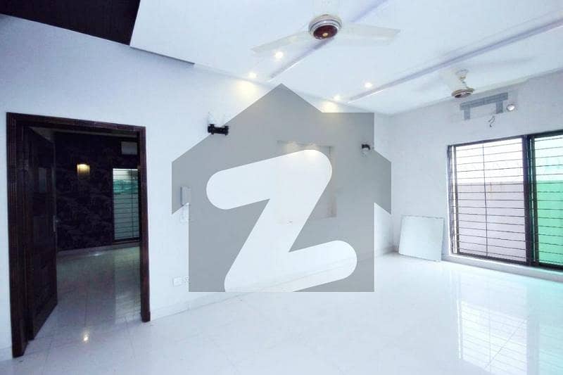 A House Of 20 Marla In DHA Phase 1