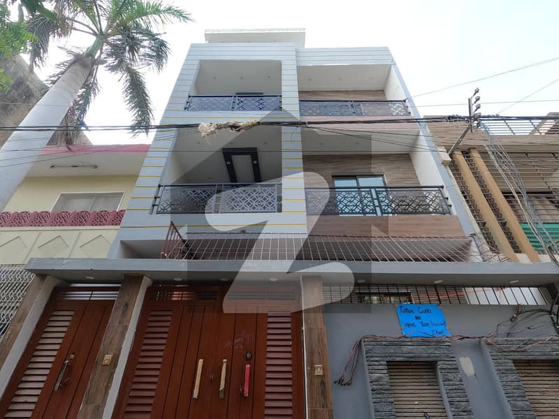Upper Portion For sale Is Readily Available In Prime Location Of Bufferzone - Sector 15-A/5