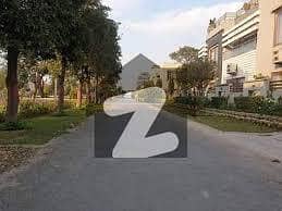 اسٹیٹ لائف فیز 2 - بلاک ڈبل جے سٹیٹ لائف ہاؤسنگ فیز 2,اسٹیٹ لائف ہاؤسنگ سوسائٹی,لاہور میں 14 مرلہ رہائشی پلاٹ 23.0 لاکھ میں برائے فروخت۔