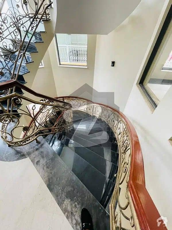 E-11/3 MPCHS Beautiful Full House For rent E-11/3 MPCHS Beautiful Full House For rent