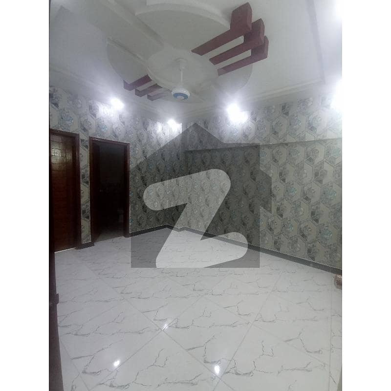 کلفٹن ۔ بلاک 4 کلفٹن,کراچی میں 2 کمروں کا 5 مرلہ فلیٹ 1.5 کروڑ میں برائے فروخت۔
