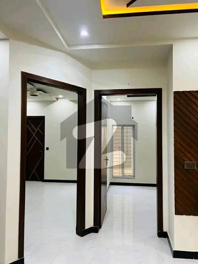 Brand new ground Portion for Rent neat and clean Portion i 10 Sector