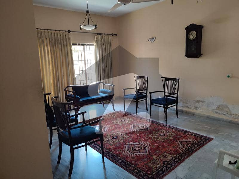ڈی ایچ اے فیز 4 ڈی ایچ اے ڈیفینس,کراچی میں 4 کمروں کا 12 مرلہ مکان 2.05 لاکھ میں کرایہ پر دستیاب ہے۔