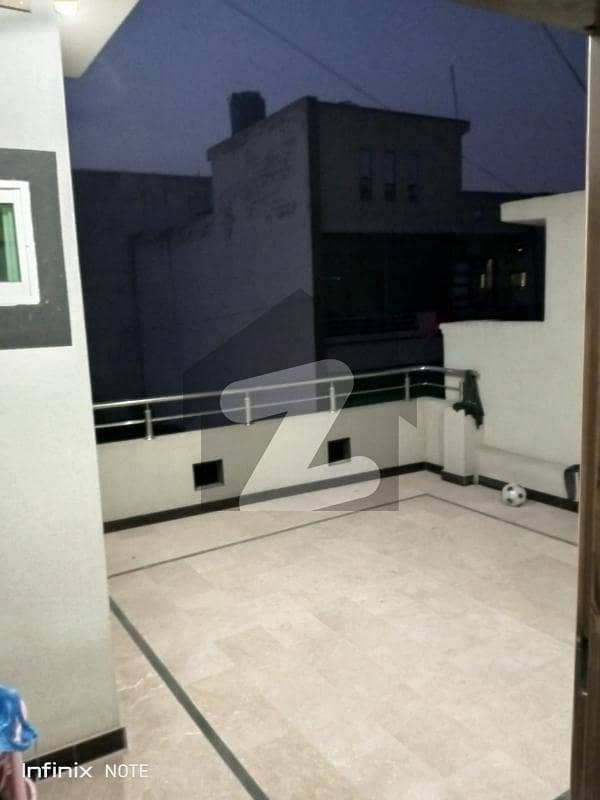 سوان گارڈن ۔ بلاک ایچ سوان گارڈن,اسلام آباد میں 5 کمروں کا 7 مرلہ مکان 2.7 کروڑ میں برائے فروخت۔