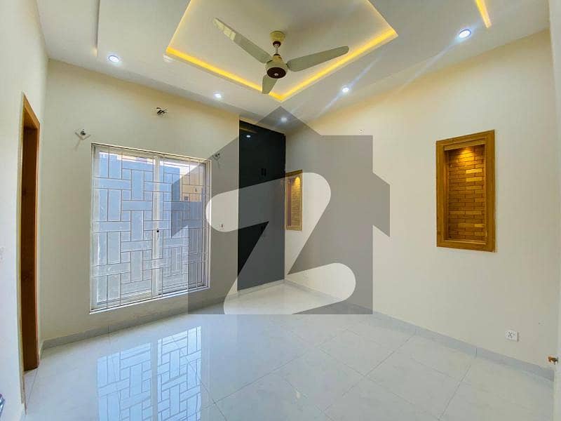 7 Marla well-designed House For Rent