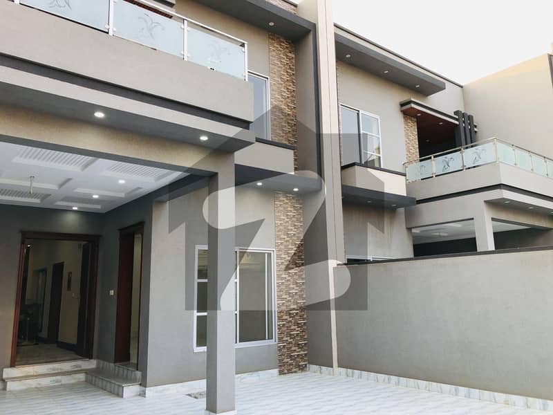 9 MARLA EXTRA ORDINARY HOUSE FOR SALE IN ZIKRIYAH TOWN MULTAN