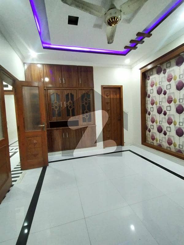 G13-8 Marla Luxury Full House like new Condition G13-8 Marla Luxury Full House like new Condition