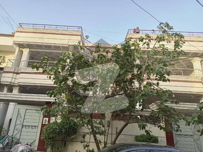 200 Square Yards Upper Portion Situated In Gulistan-e-Jauhar - Block 14 For rent 
With Open Terrace
