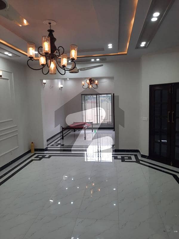 New brand 8 marla house available for rent in bahria orchard Phase 3