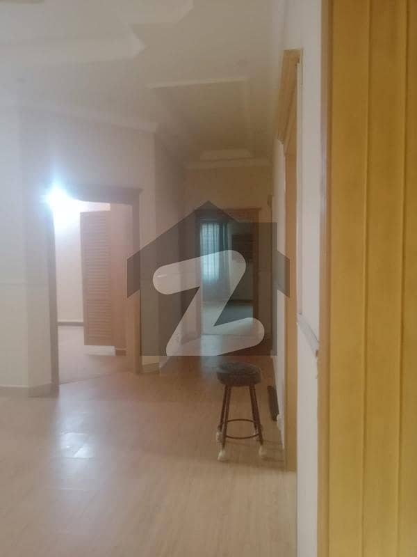 F-11-3 Upper Portion 3 Bed And 3 Bath F-11-3 Upper Portion 3 Bed And 3 Bath
