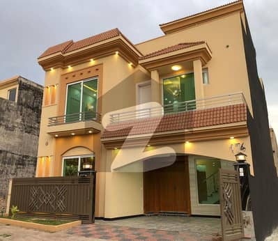 Brand New 7 Marla House For Rent In Bahria Town Phase 8,Safari Valley