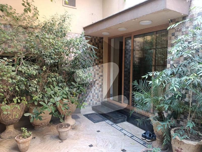 12marla Well Renovated House For Sale In Gulberg Iii Lahore