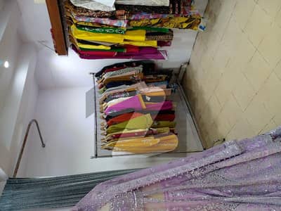 گلبرگ لاہور میں 1 مرلہ دکان 45.0 لاکھ میں برائے فروخت۔